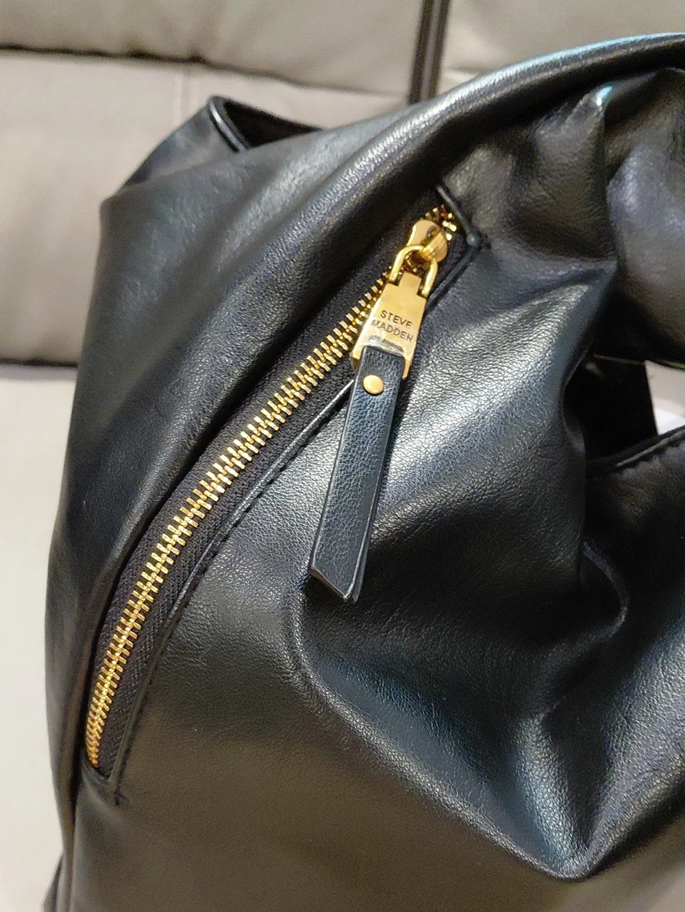STEVE MADDEN HOBO 2 PIECE SET